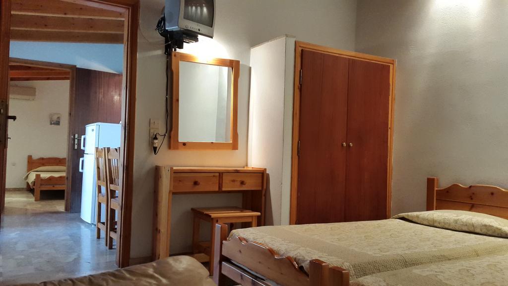 Danaides Bungalows Толон Номер фото